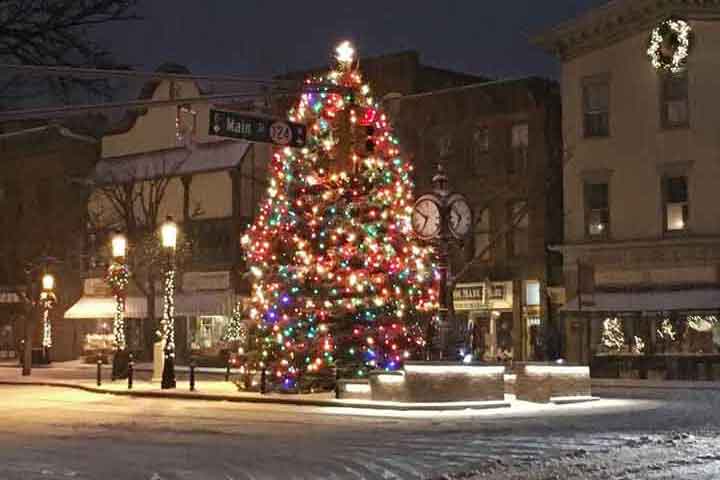 Madison-Tree-Lighting