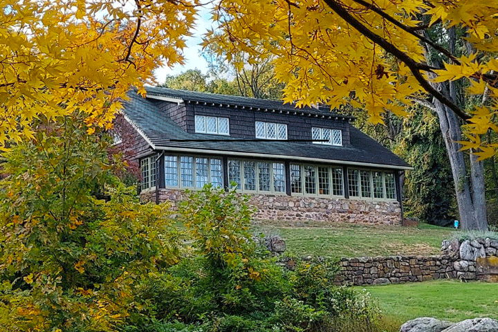 Holiday Cheer Returns with “Craftsmas” at The Stickley Museum – Morris Focus