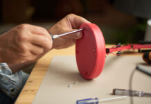 Repair Cafe Brings Free Fix-It Help to Grace Episcopal Church