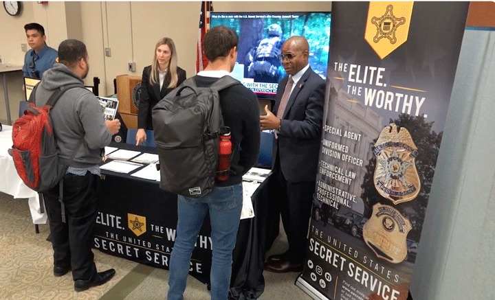 De escenas del crimen a caminos profesionales: el Día de Justicia Criminal de CCM regresa