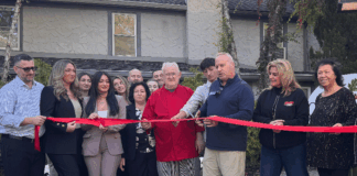 Jefferson Township Mayor Leads Ribbon Cutting at Grand Opening of New Restaurant